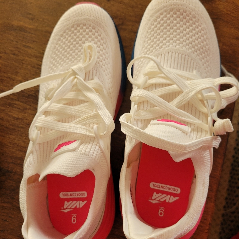 Avia never worn sneakers